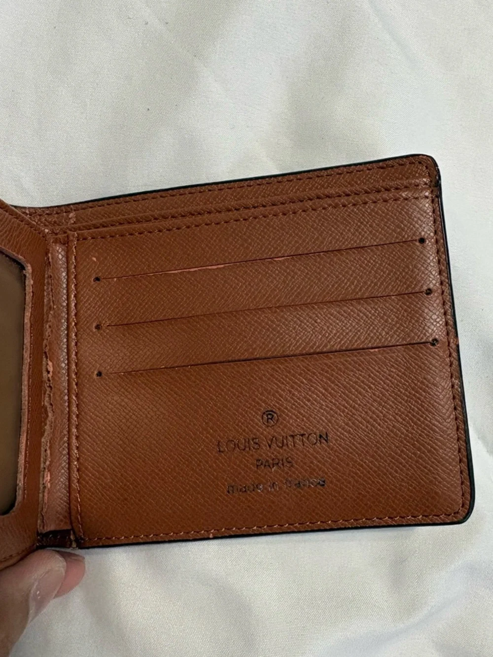 Louis Vuitton Wallet - Picture 6 of 8